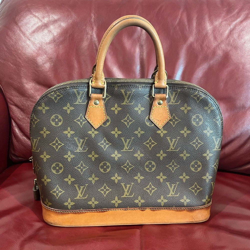 Authentic Louis Vuitton Alma PM in Monogram